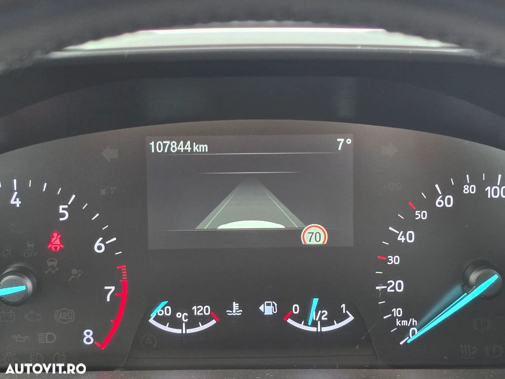 Ford Focus 1.0 EcoBoost Trend Edition - 24