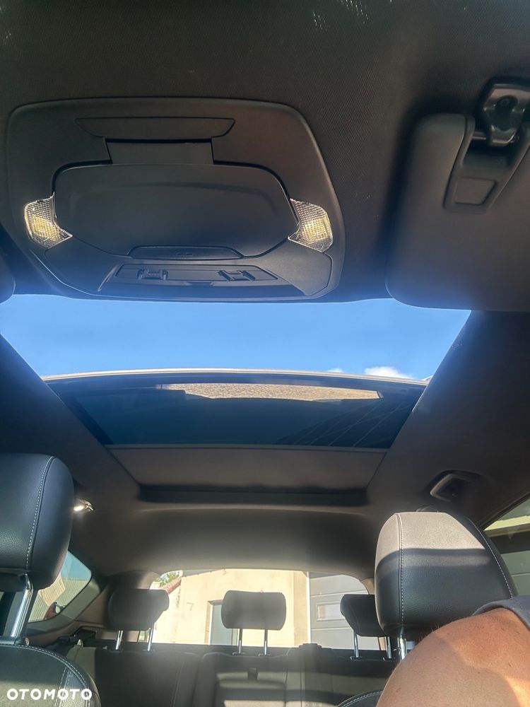 Ford Kuga - 16