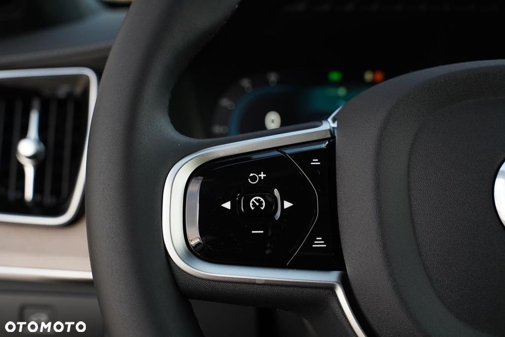 Volvo XC 90 B5 B AWD Ultra Bright 7os - 16