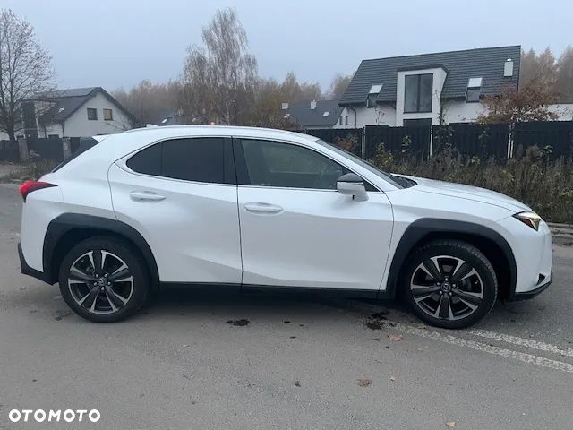 Lexus UX 200 GPF Business 2WD - 8