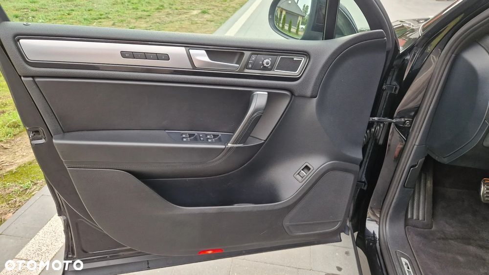 Volkswagen Touareg 4.2 V8 TDI DPF Automatik Exclusive - 17