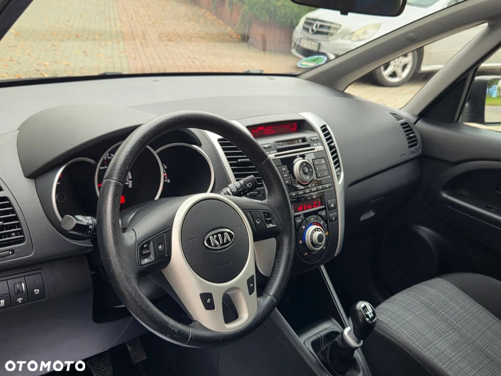 Kia Venga 1.4 CVVT Fifa World Cup Edition - 5