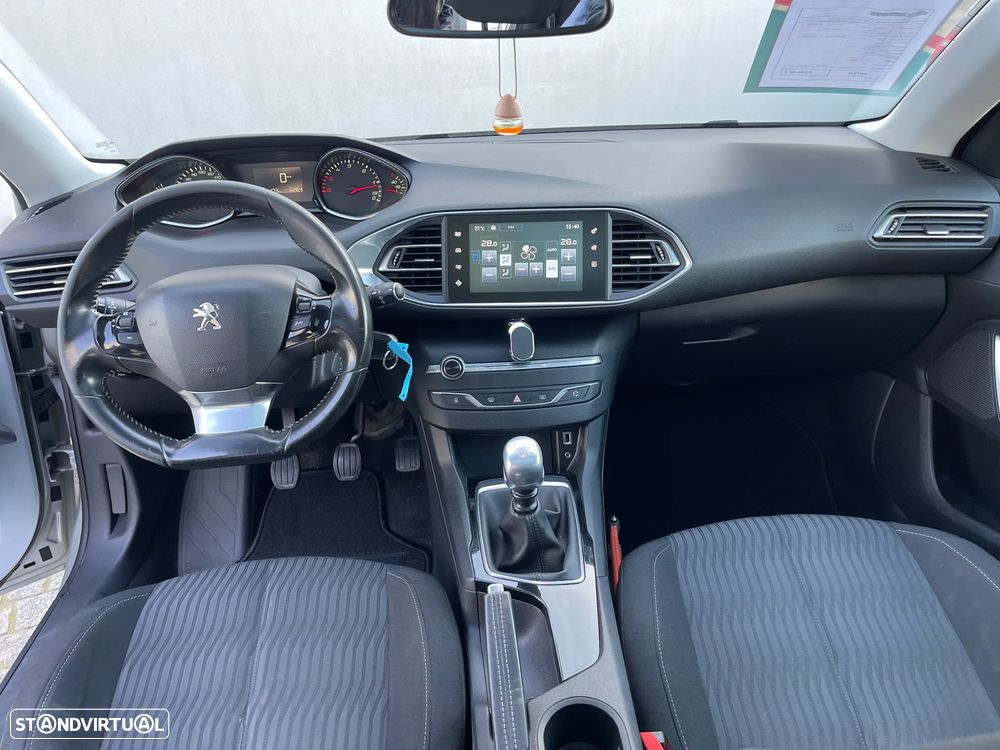 Peugeot 308 SW BlueHDi 120 Stop & Start Active - 12