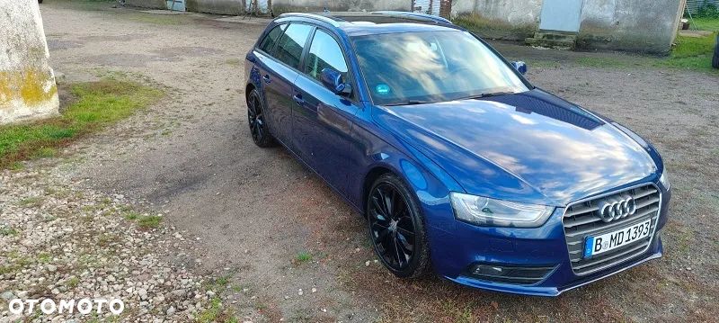 Audi A4 - 1