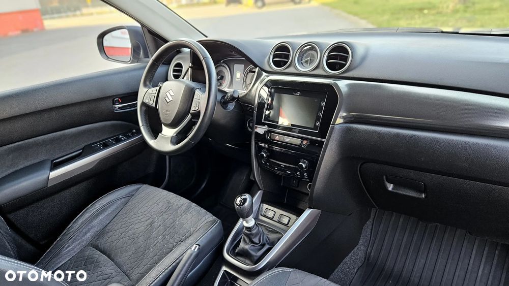 Suzuki Vitara 1.4 Boosterjet Premium 2WD - 40