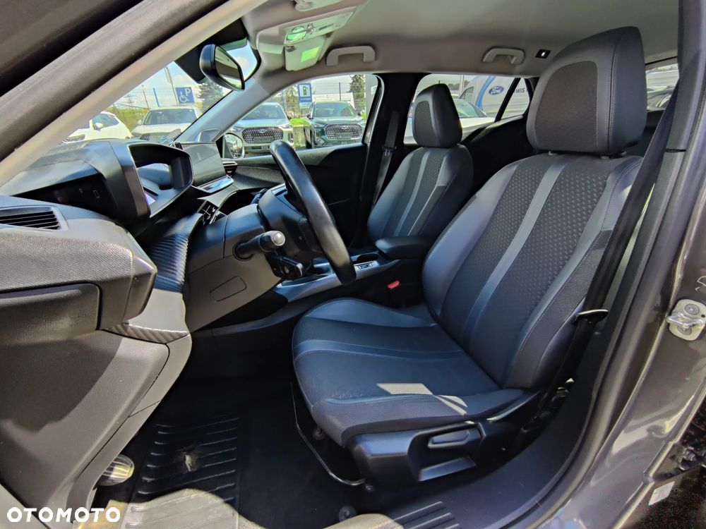 Peugeot 2008 PureTech 100 Business - 14