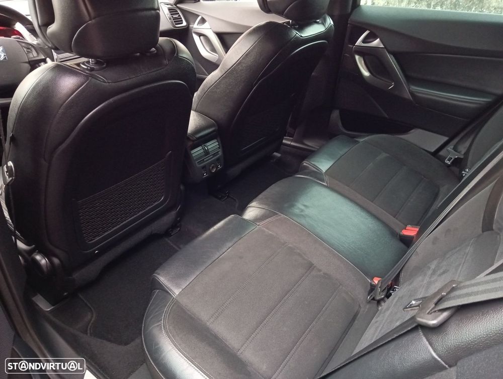 DS DS5 1.6 e-HDi Be Chic ETG6 - 12