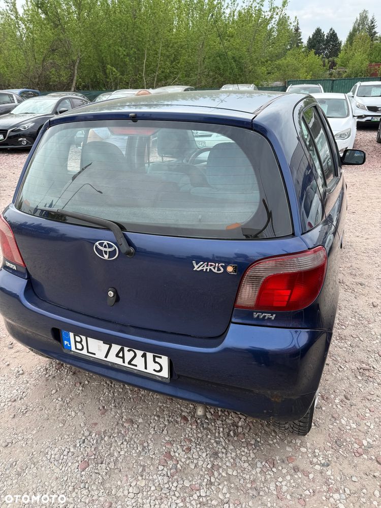 Toyota Yaris 1.3 Luna - 4