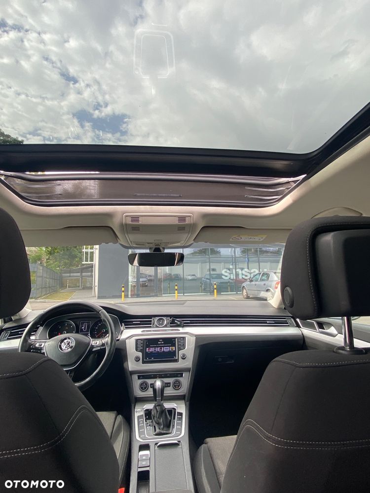 Volkswagen Passat - 9