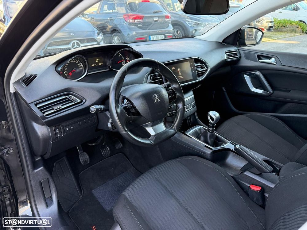Peugeot 308 1.6 e-HDi Active - 8