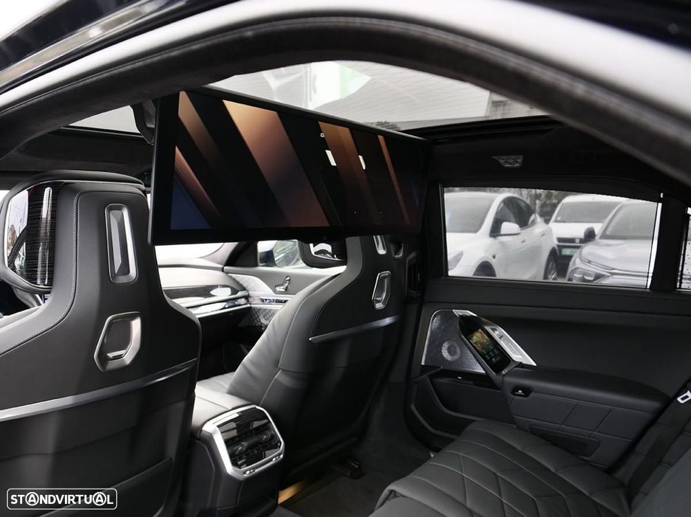 BMW i7 xDrive60 - 47