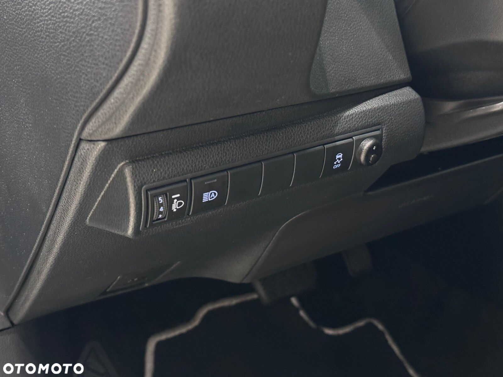 Toyota Corolla - 21