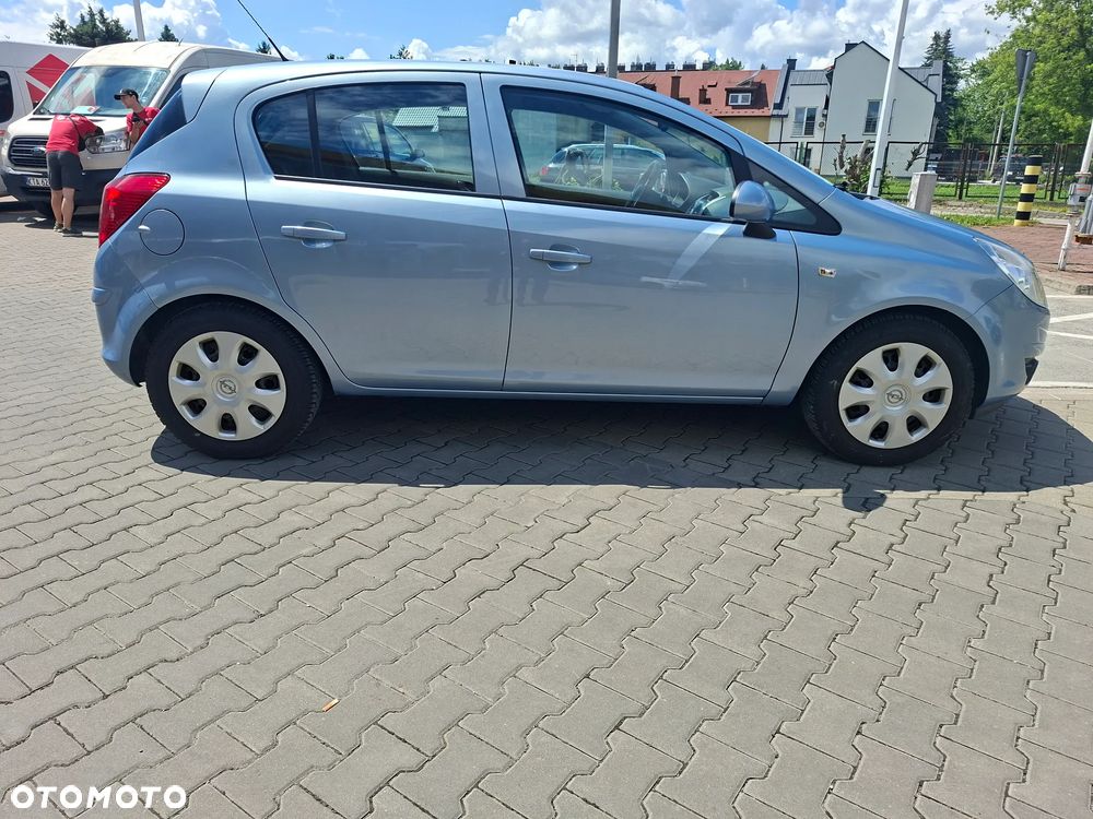 Opel Corsa 1.4 16V Automatik Color Edition - 4