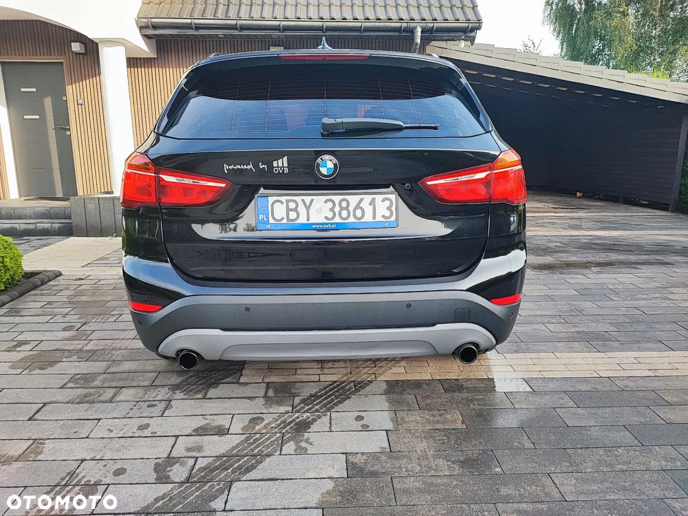 BMW X1 xDrive20d Sport Line - 2