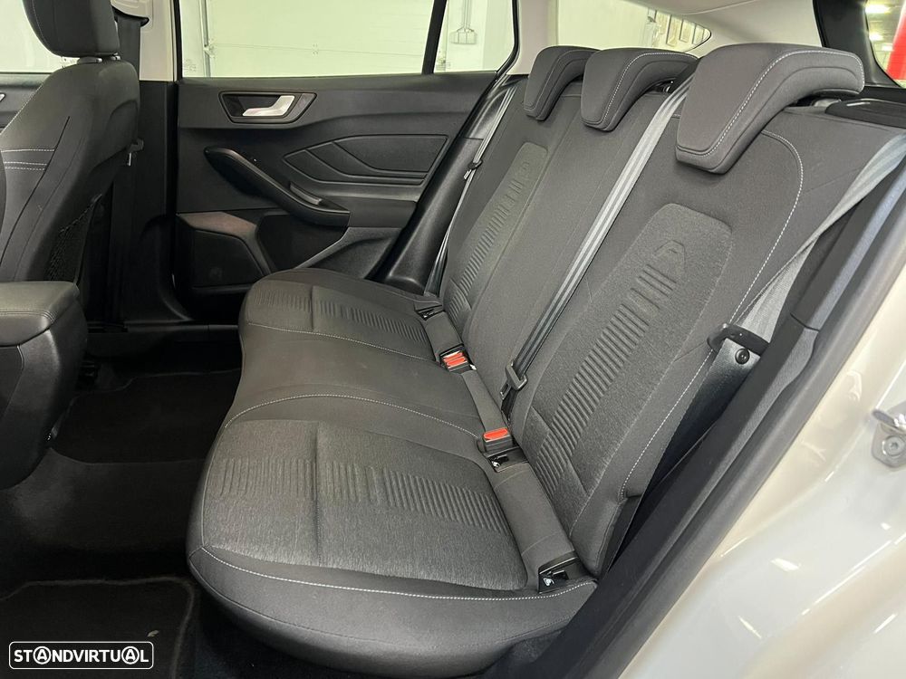Ford Focus SW 1.5 TDCi EcoBlue Active - 8