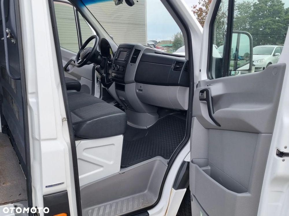 Mercedes-Benz Sprinter - 16
