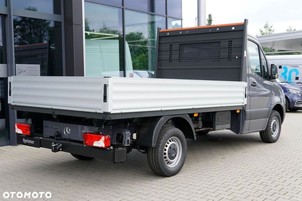 Mercedes-Benz Sprinter - 6