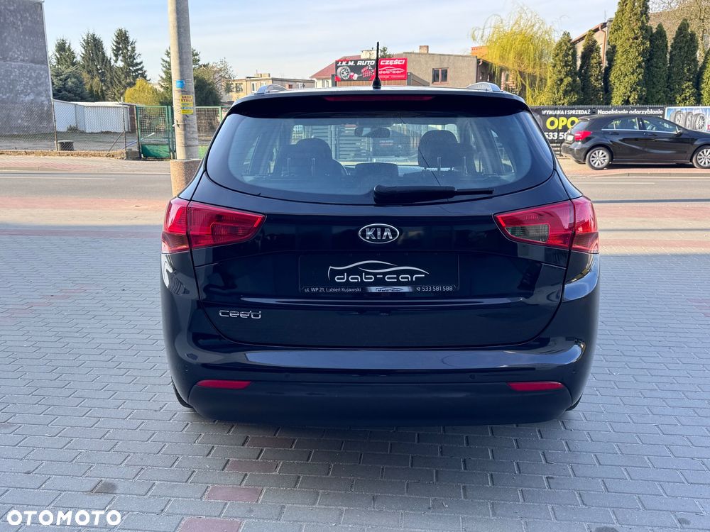 Kia Ceed 1.6 GDI ISG Dream-Team Edition - 6