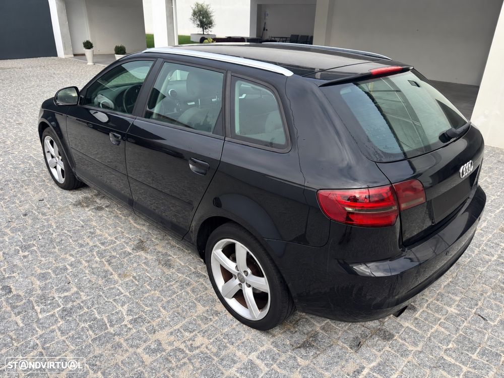 Audi A3 Sportback 1.6 TDI Attraction - 4