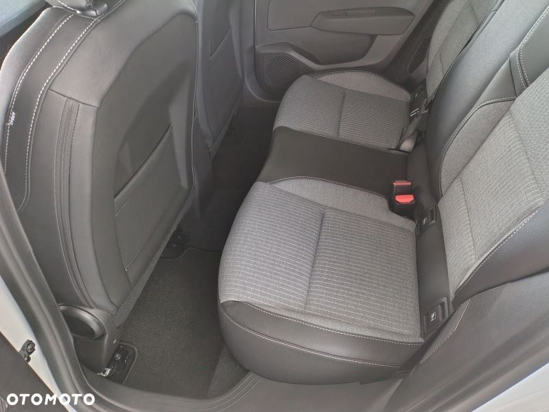 Renault Clio - 8