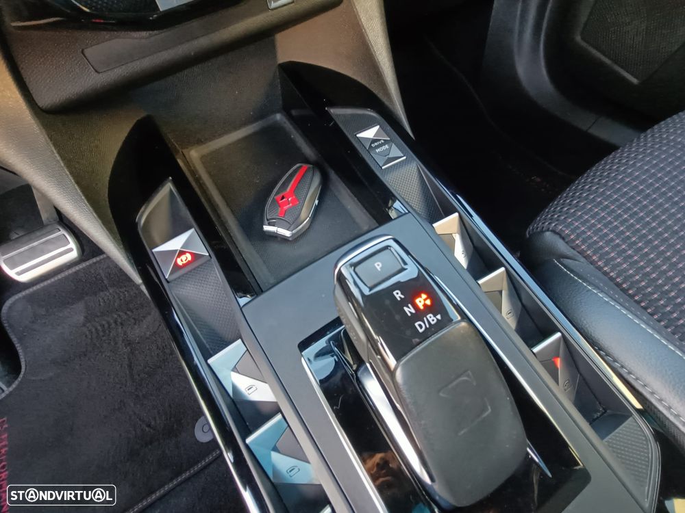 DS DS3 Crossback E-TENSE PERFORMANCE LINE + - 27