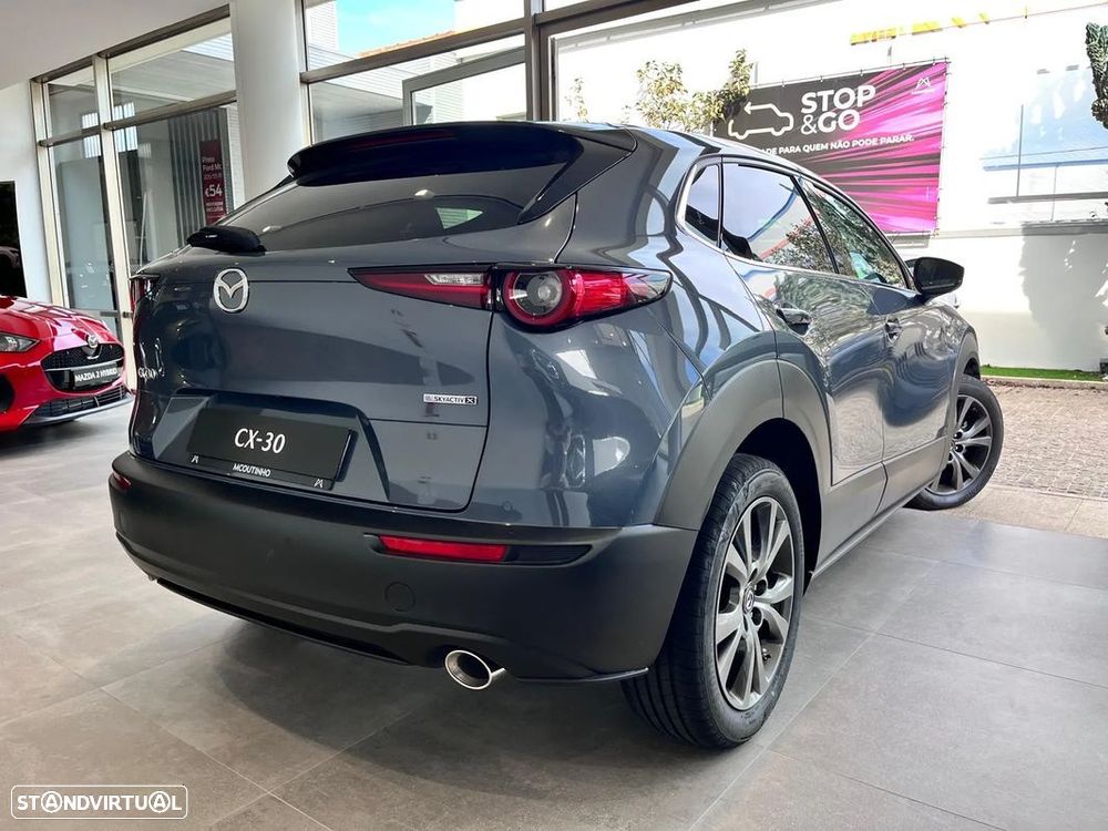 Mazda CX-30 2.0 e-Skyactiv-X Exclusive-line AT - 4