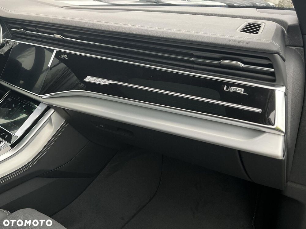 Audi Q7 - 19