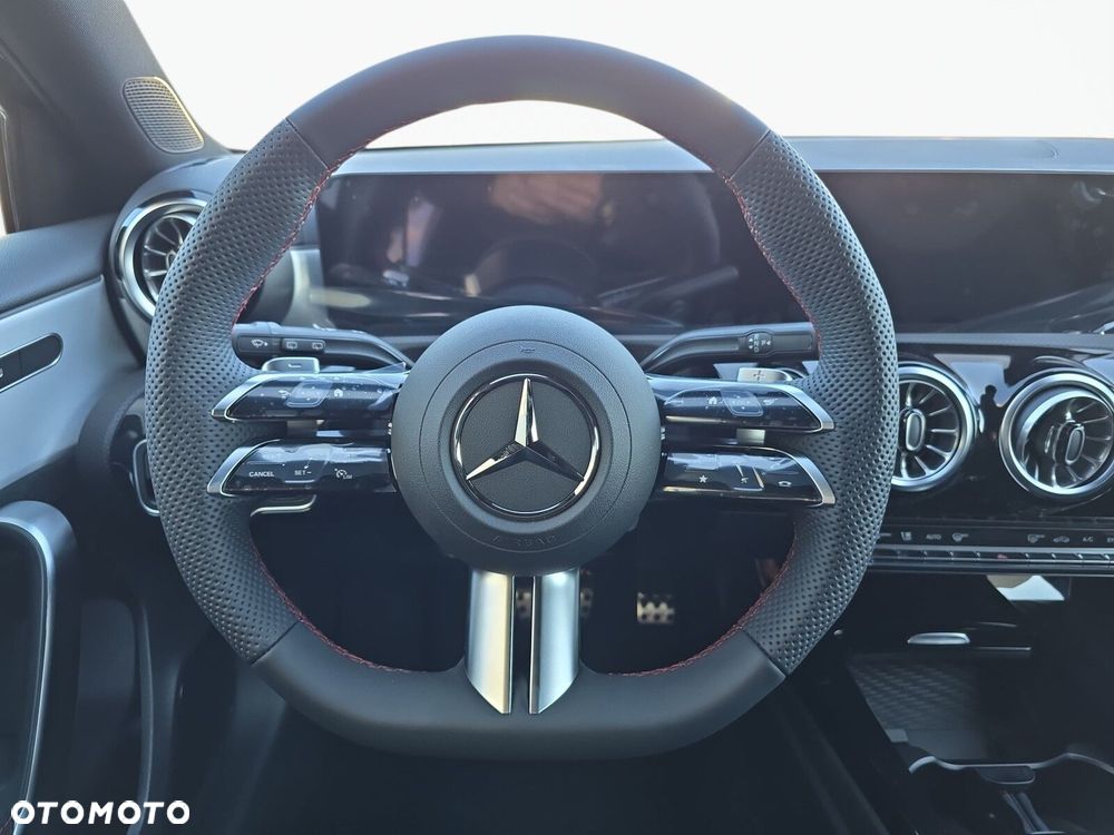 Mercedes-Benz Klasa A 200 AMG Line 7G-DCT - 15