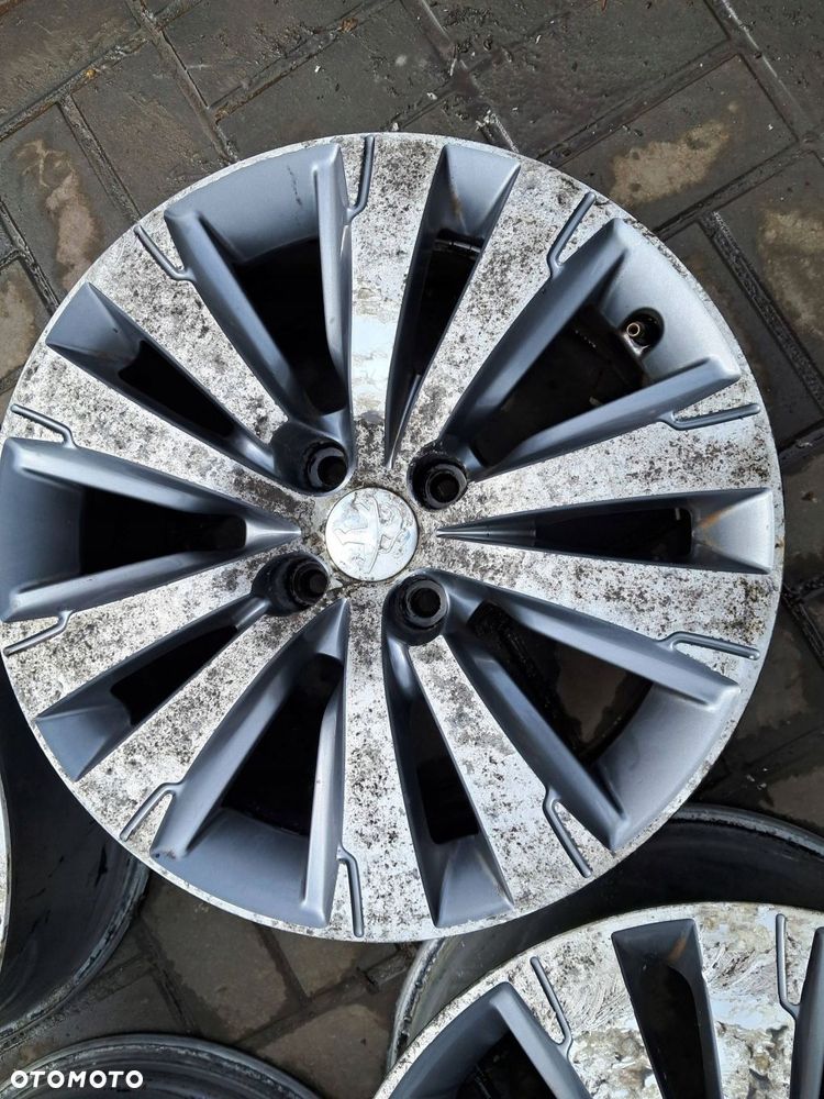 peugeot 3008 i lift felgi aluminiowe 17" 9802462377 - 3