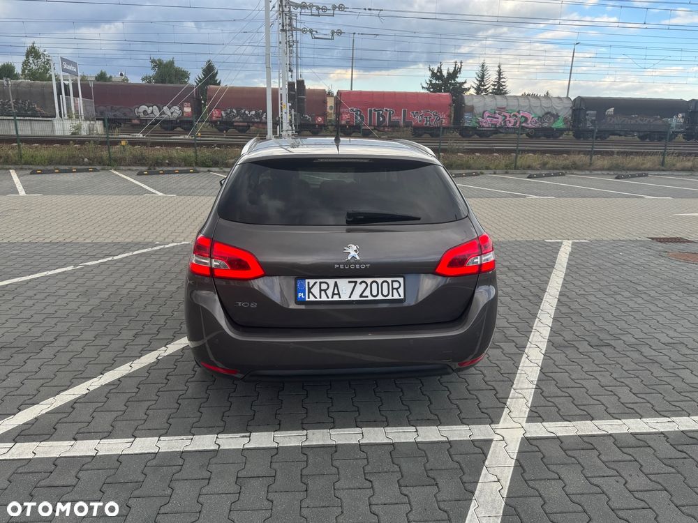 Peugeot 308 1.6 e-HDi Allure S&S - 20