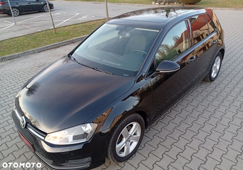 Volkswagen Golf - 5