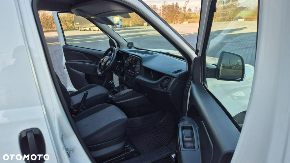 Fiat Doblo - 21