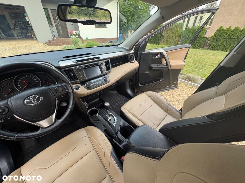 Toyota RAV4 2.2 D-4D 4x4 Automatik Comfort - 10
