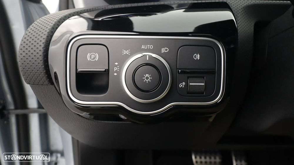 Mercedes-Benz A 180 d AMG Line Aut. - 19