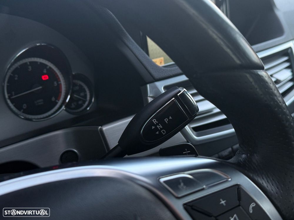 Mercedes-Benz E 250 CDi Avantgarde BlueEfficiency Auto. - 20