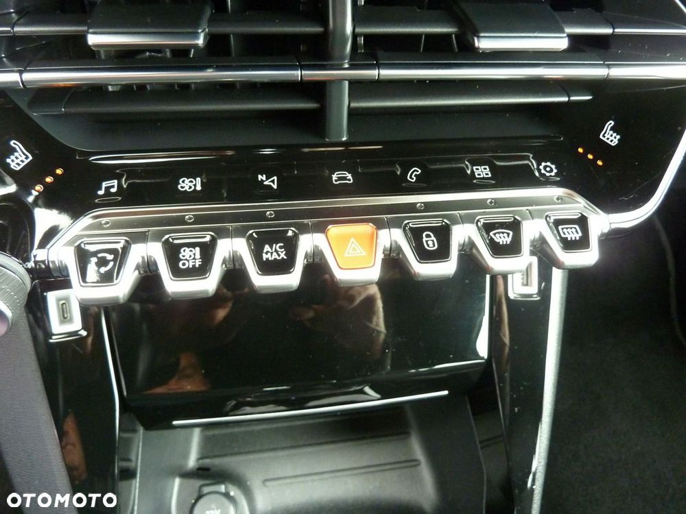 Peugeot 2008 - 26
