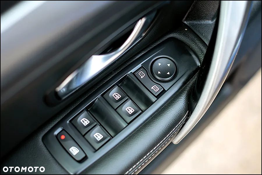 Renault Laguna dCi 110 FAP Sportway - 30