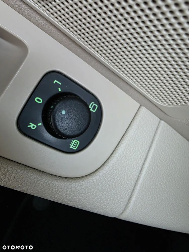 Skoda Superb 2.0 TDI 4x4 Platinum Outdoor DSG - 39