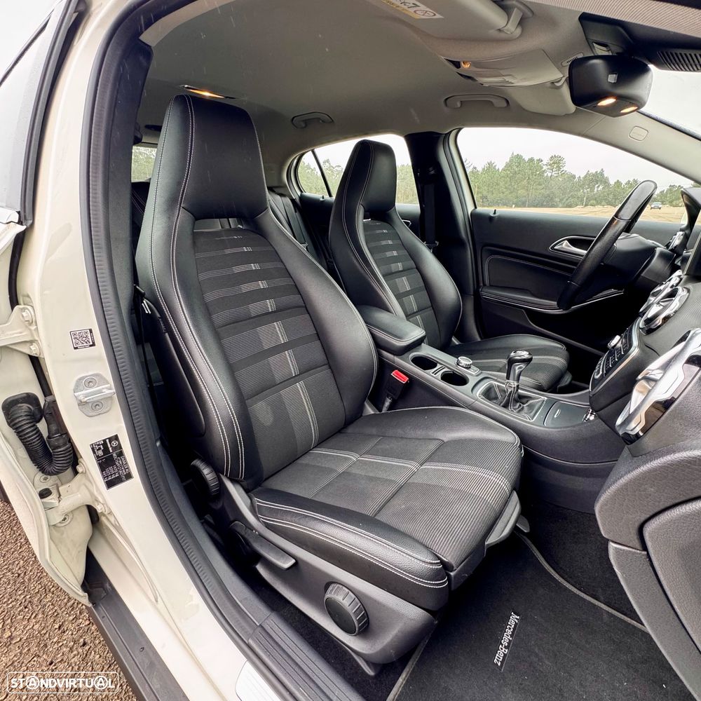 Mercedes-Benz GLA 180 d Style - 18