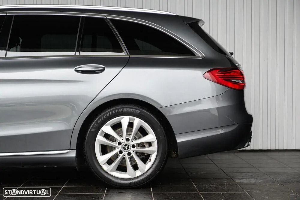 Mercedes-Benz C 200 - 16