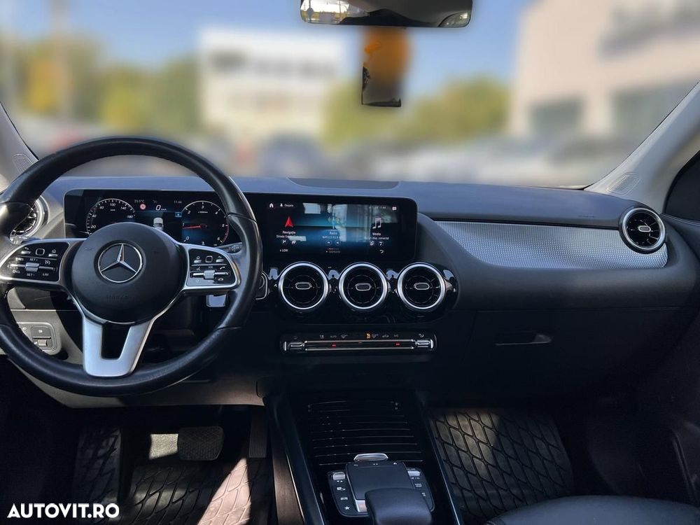 Mercedes-Benz GLA 200 d 4MATIC Aut. - 11