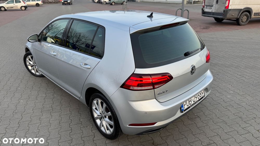 Volkswagen Golf - 7