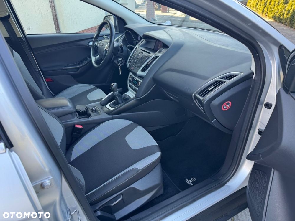 Ford Focus - 20