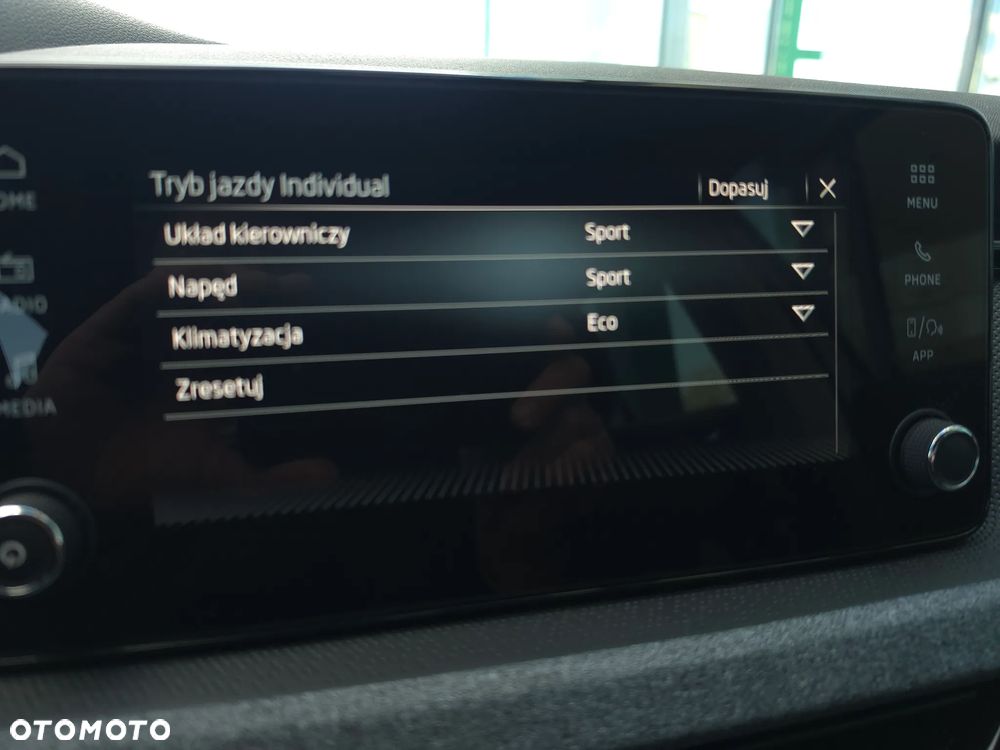 Skoda Scala 1.0 TSI Selection DSG - 36