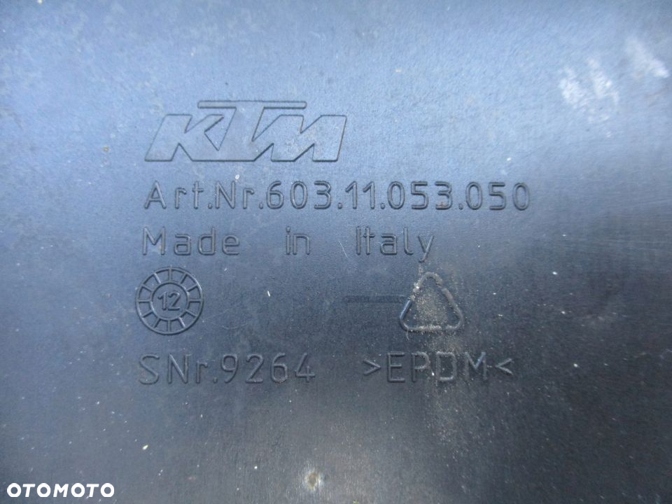 KTM 1190 ADVENTURE PODSTAWA AKUMULATORA 2014 - 3