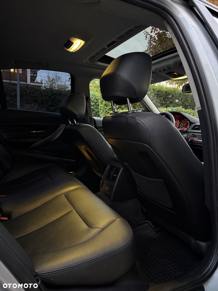 BMW Seria 3 328i - 13