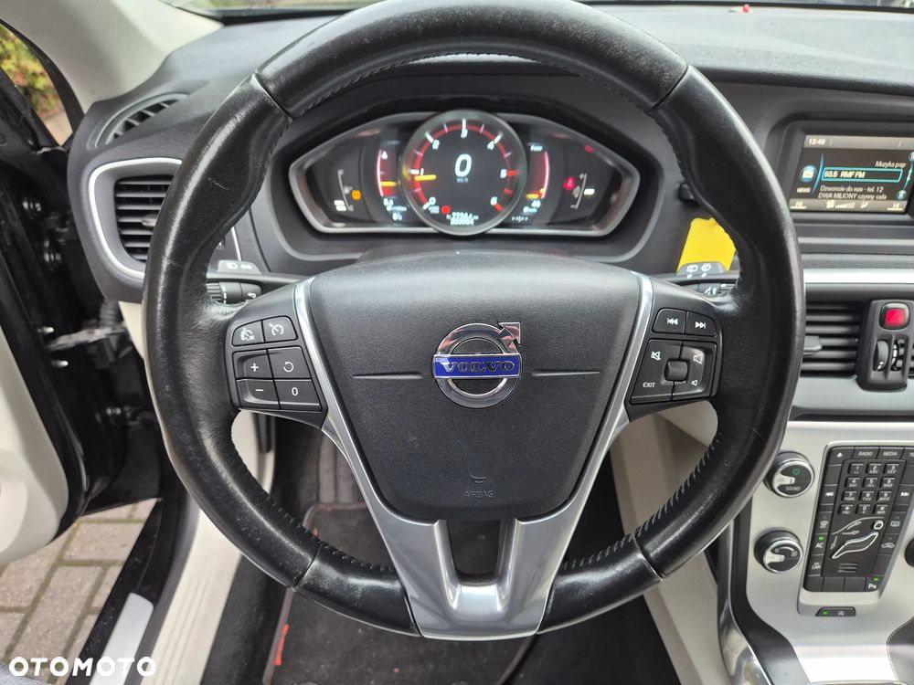 Volvo V40 D2 Drive-E Ocean Race - 35