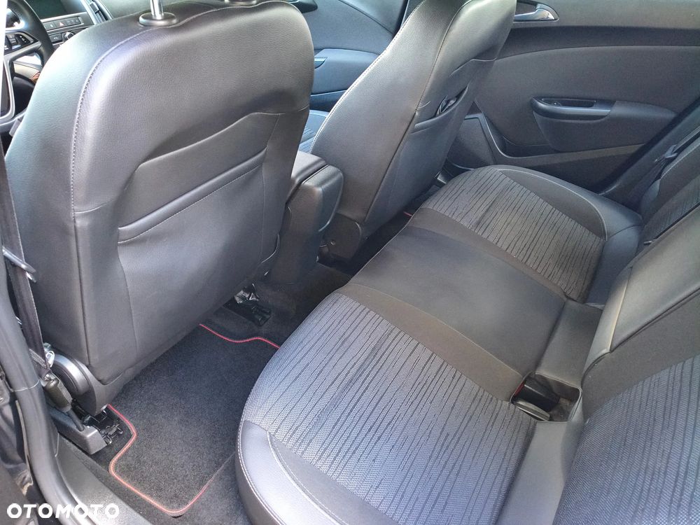 Opel Astra 1.6 Business EU6 - 6