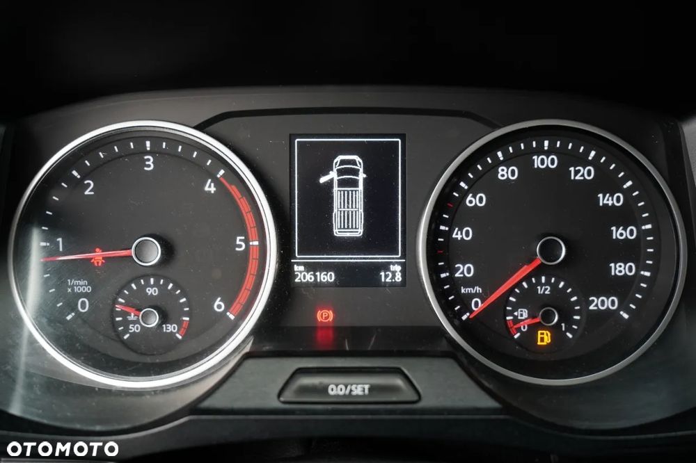 Volkswagen CRAFTER  / 2.0 D / FURGON BLASZAK / DMC: 3500 KG / 2018 ROK / SPROWADZONY / PO KONTRAKCIE SERWISOWYMN - 37