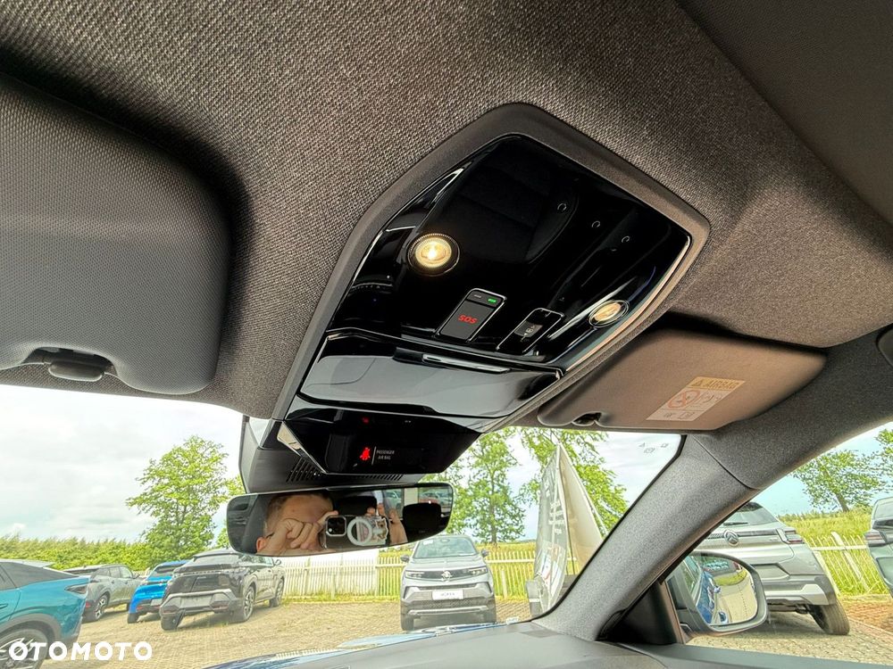 Renault Austral 1.3 TCe mHEV Iconic - 12